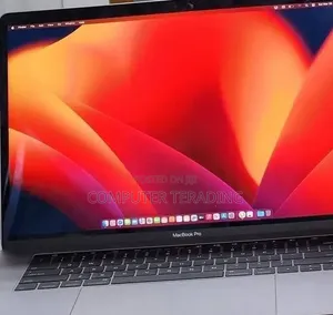 New Laptop Apple MacBook Pro 2017 16GB Intel Core i7 SSD 512GB
