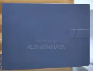 New Laptop Asus ZenBook 13 UX331UN 16GB Intel Core i7 SSD 512GB