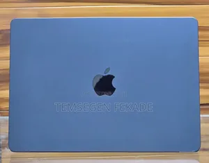 New Laptop Apple MacBook Air 2025 M4 13-inch 16GB Apple M4 SSD 256GB