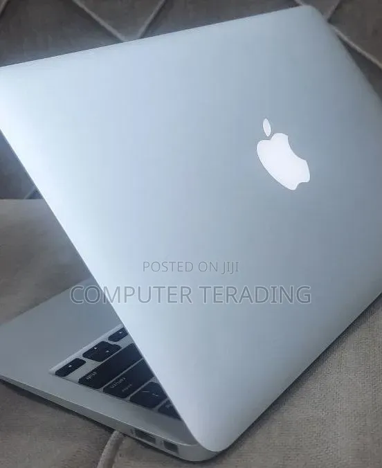 Laptop Apple MacBook Air 2015 4GB Intel Core i5 SSD 256GB