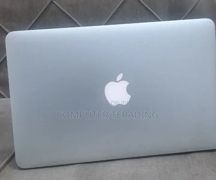 Laptop Apple MacBook Air 2015 4GB Intel Core i5 SSD 256GB