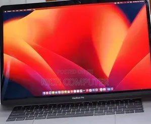 New Laptop Apple MacBook Pro 2017 16GB Intel Core i7 SSD 512GB