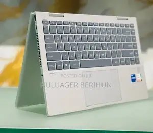 New Laptop HP Envy X360 8GB Intel Core i5 SSD 512GB