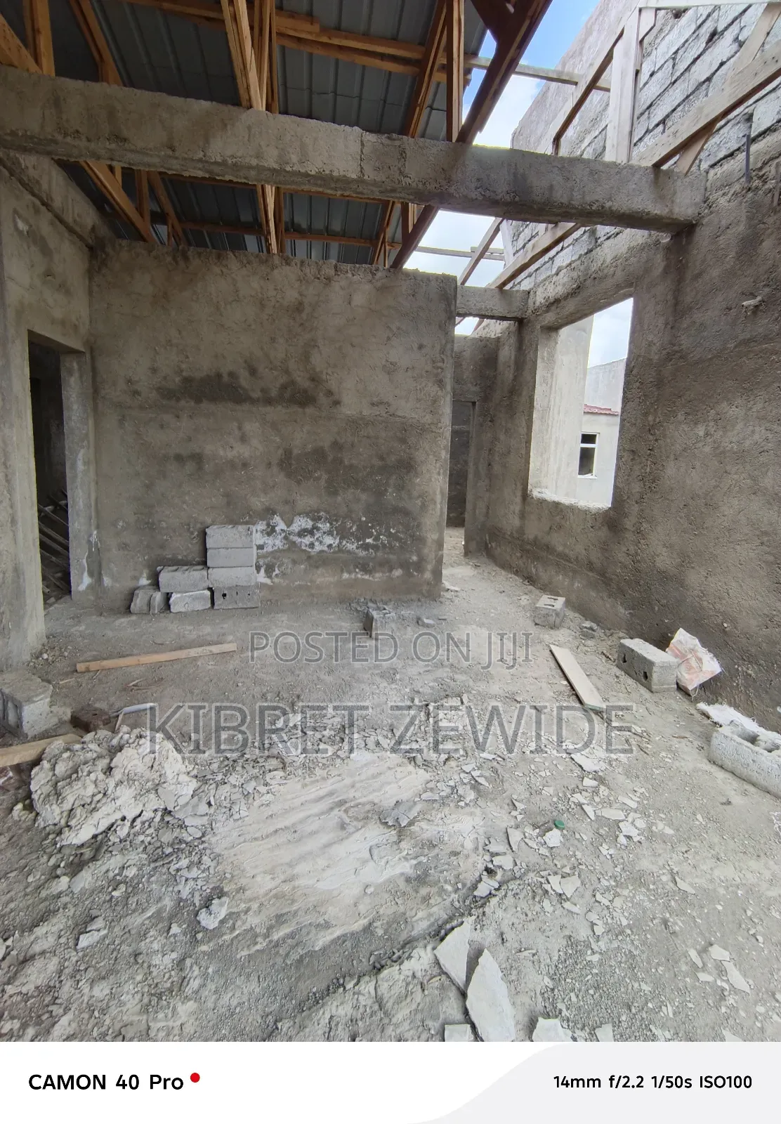 5bdrm House in Abrham Legese, Yeka for sale
