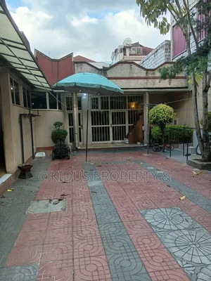 3bdrm House in Lafto Mall for rent