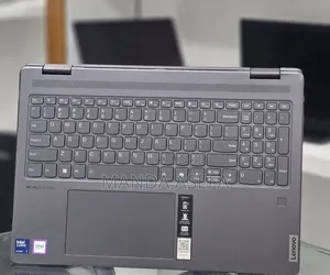 New Laptop Lenovo Yoga 7i 16GB Intel Core Ultra 7 SSD 512GB