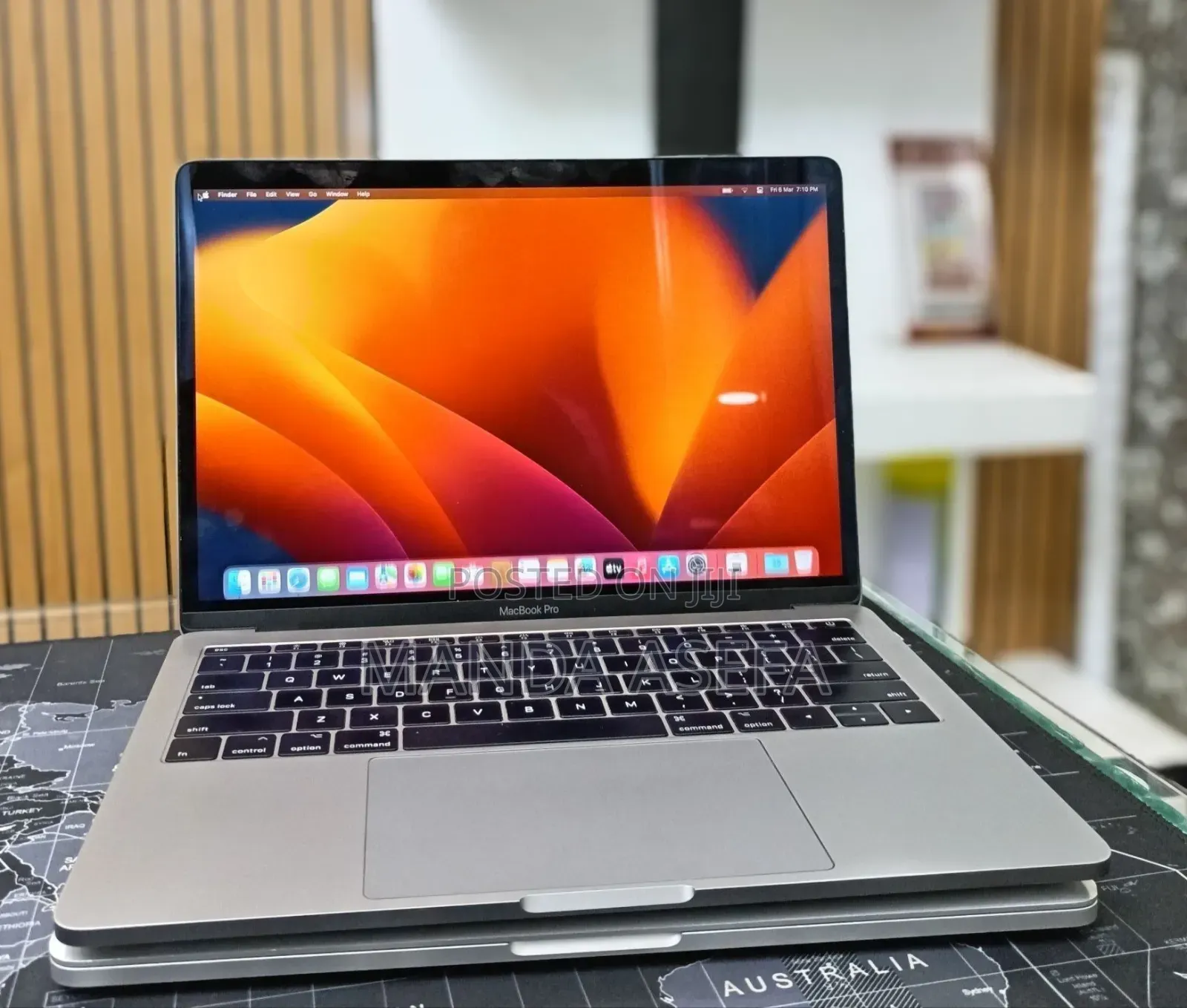 New Laptop Apple MacBook Pro 2017 16GB Intel Core i5 SSD 256GB