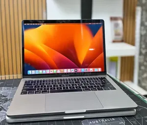 New Laptop Apple MacBook Pro 2017 16GB Intel Core i5 SSD 256GB