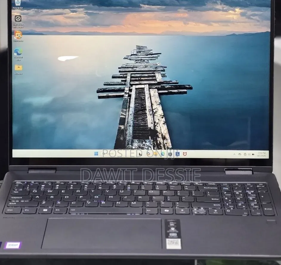 New Laptop Lenovo Yoga 7i 16GB Intel Core Ultra 7 SSD 512GB