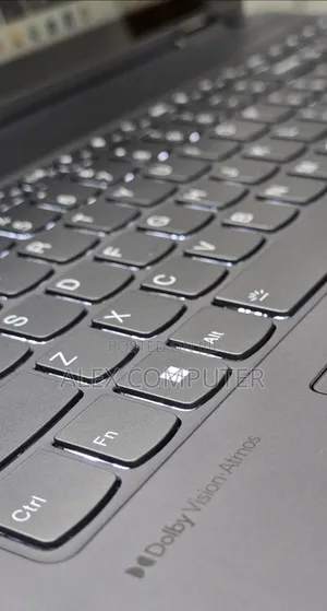 New Laptop Lenovo Yoga 7i 16GB Intel Core Ultra 7 SSD 512GB