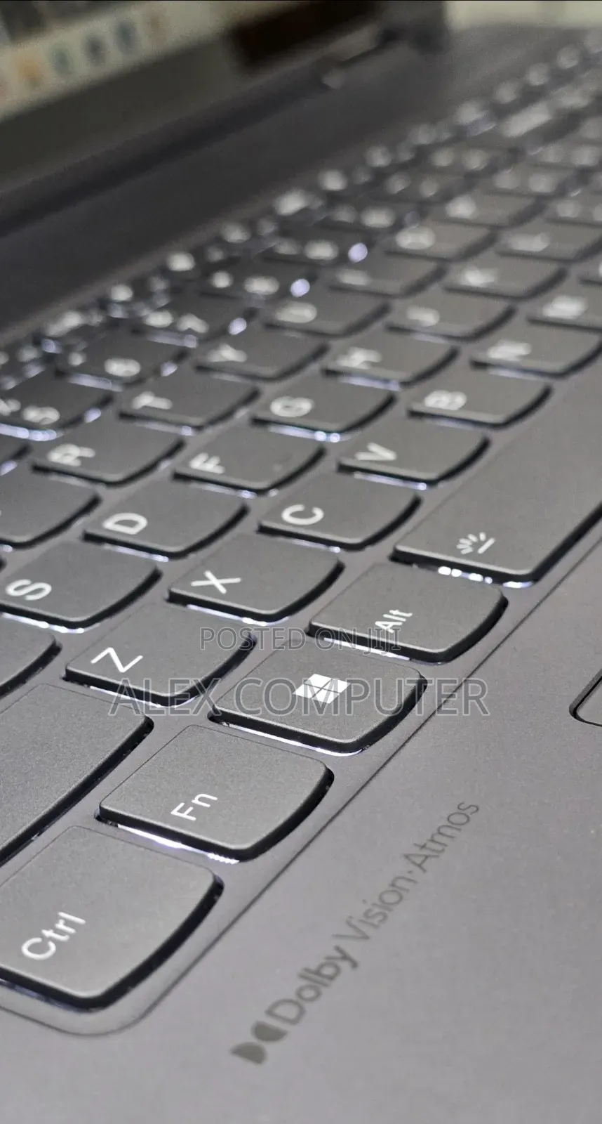 New Laptop Lenovo Yoga 7i 16GB Intel Core Ultra 7 SSD 512GB
