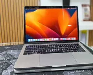 New Laptop Apple MacBook Pro 2017 16GB Intel Core i5 SSD 256GB