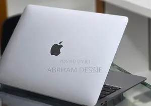 New Laptop Apple MacBook Air 2020 M1 8GB Apple M1 SSD 256GB