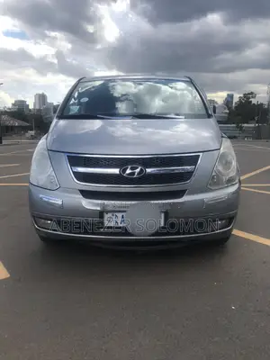 Hyundai Starex 2012 Silver