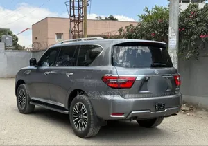 Nissan Patrol 2023 Gray