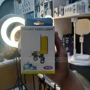 Pocket Video Light ( Ay-81 )