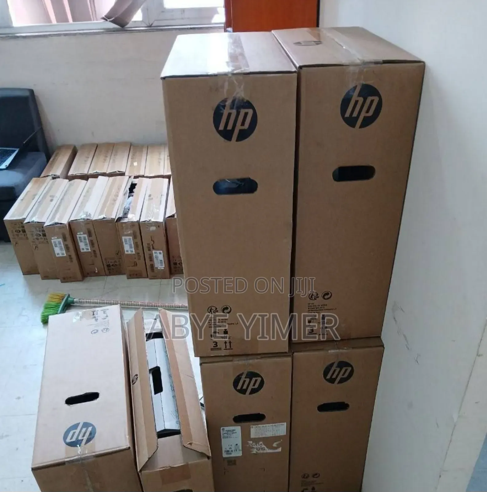 New HP 200 G4 22 All-in-One 16GB Intel Core i7 HDD+SSD 1T