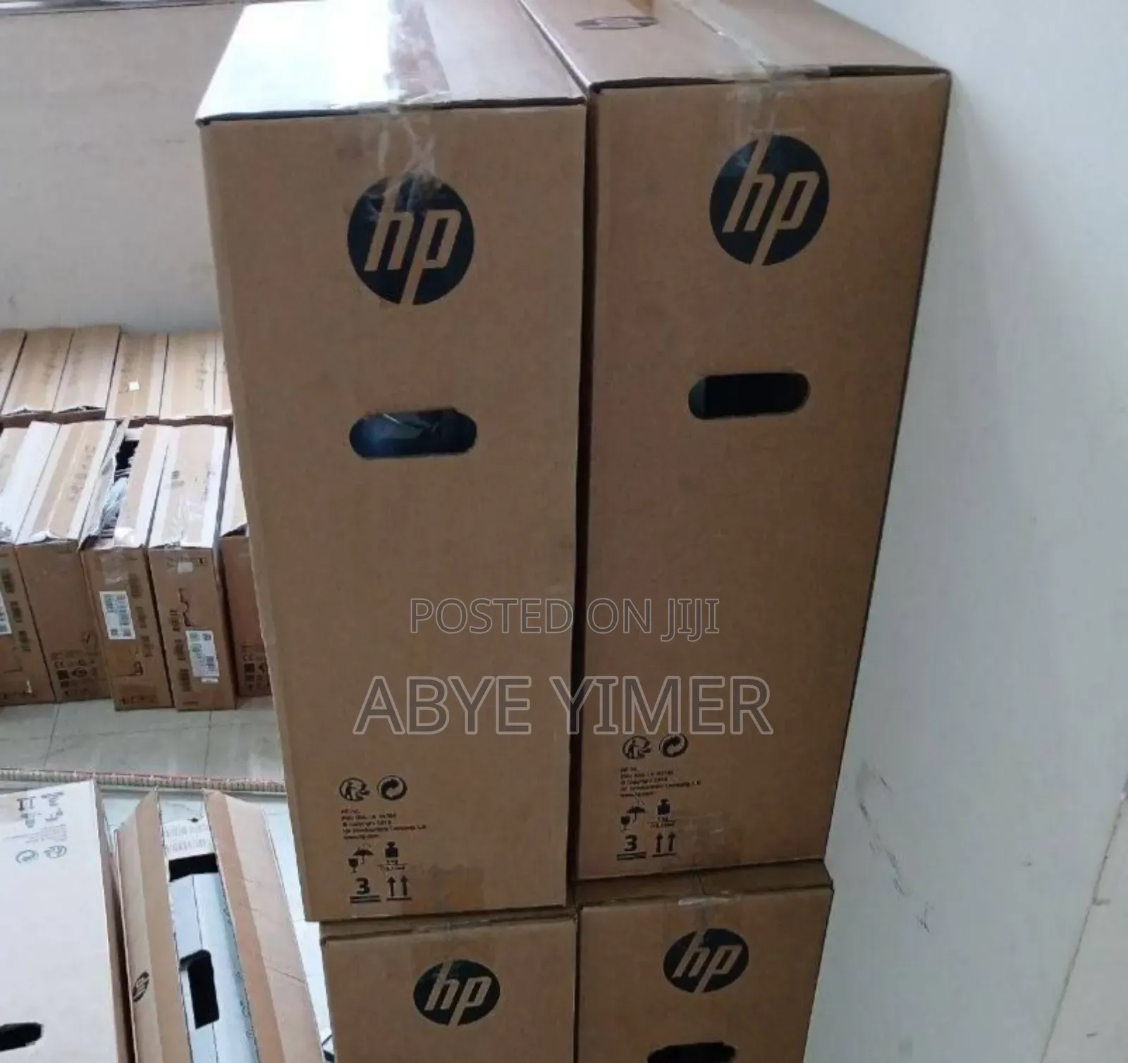 New HP 200 G4 22 All-in-One 16GB Intel Core i7 HDD+SSD 1T