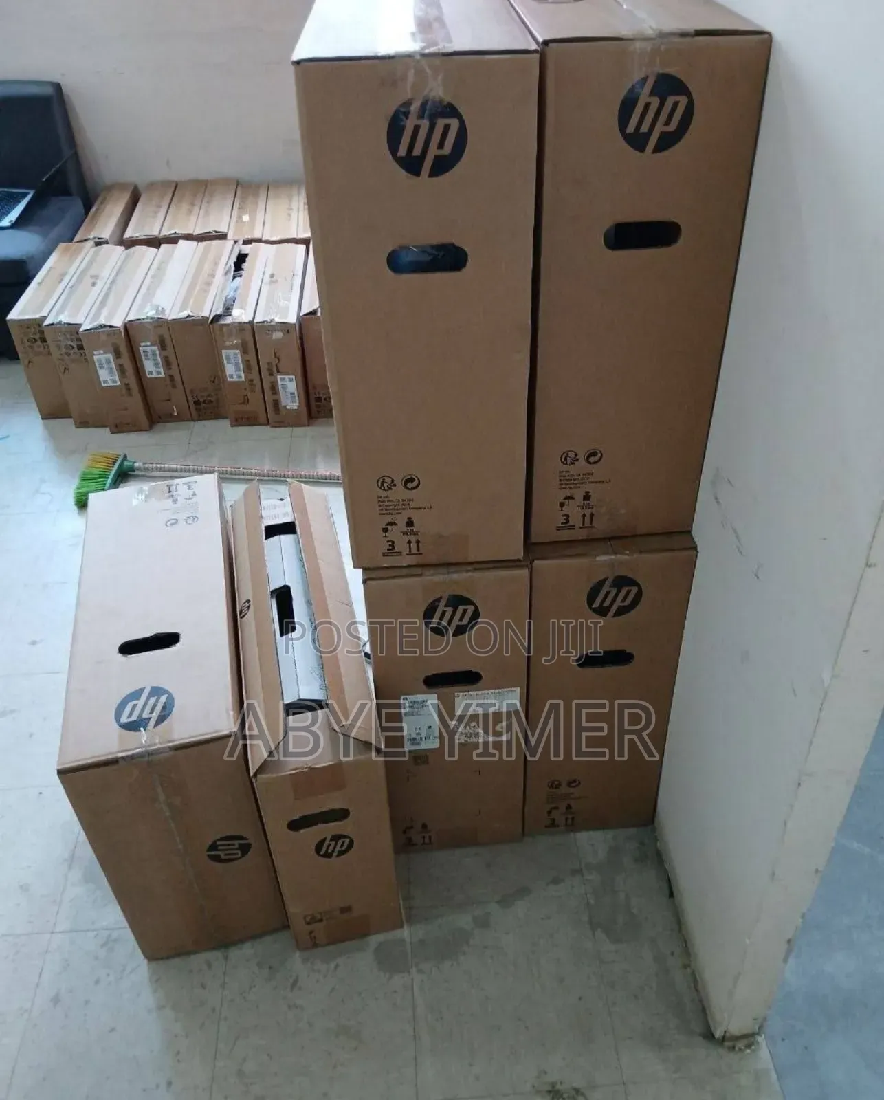 New HP 200 G4 22 All-in-One 16GB Intel Core i7 HDD+SSD 1T