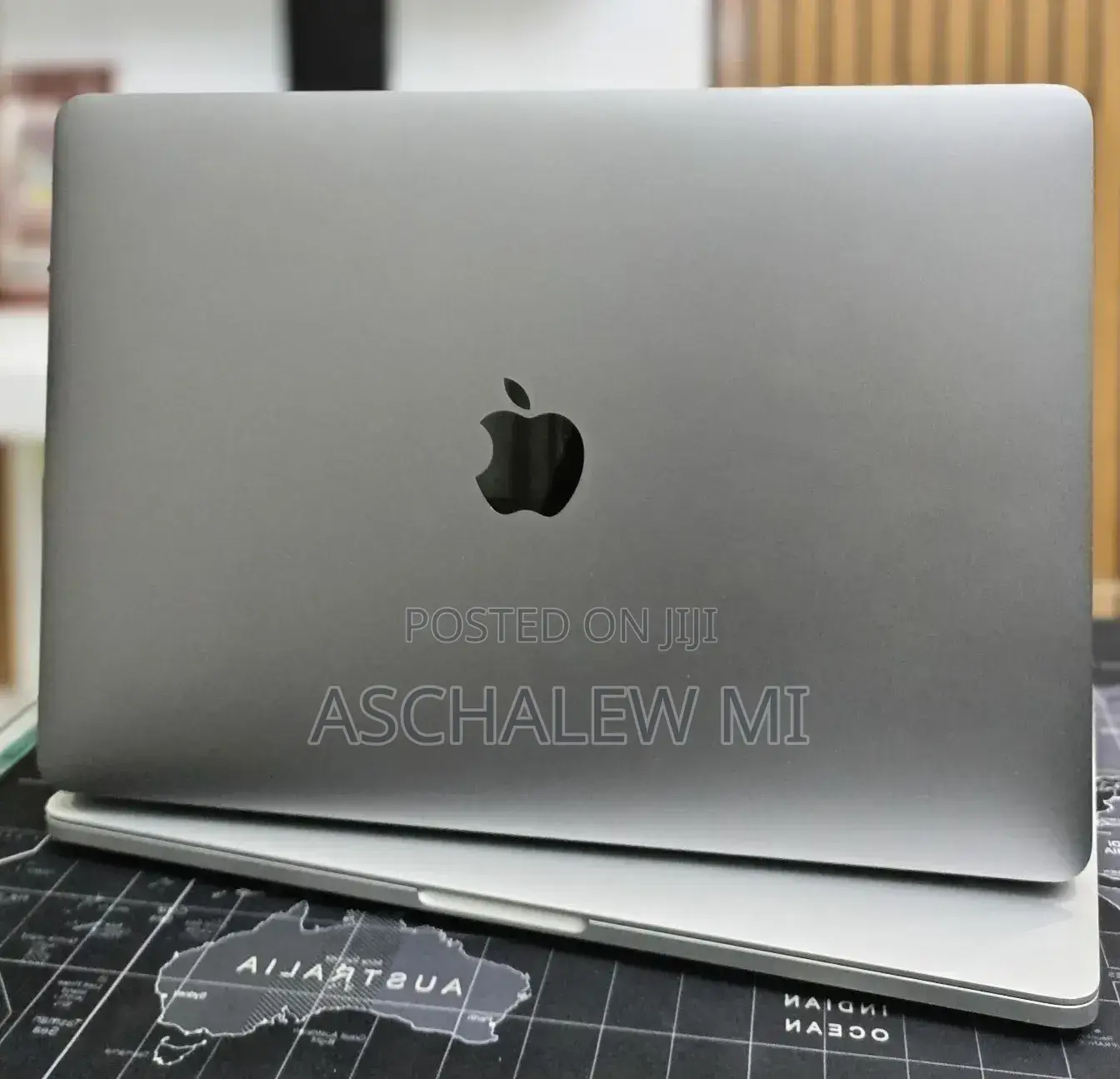 New Laptop Apple MacBook Pro 2017 16GB Intel Core i5 SSD 512GB
