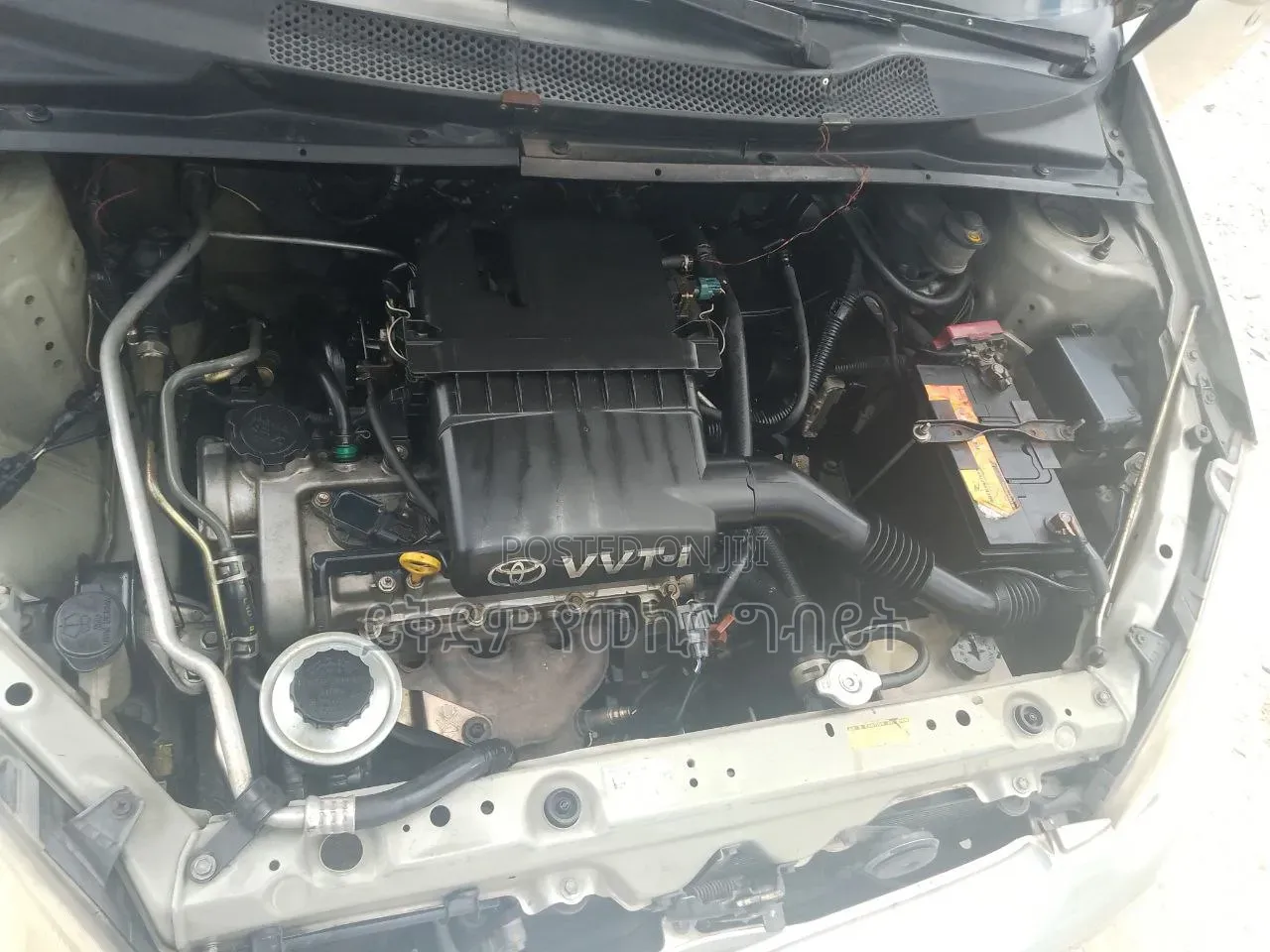 Toyota Vitz 2002 Silver