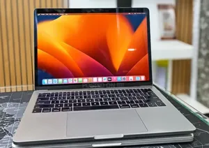 New Laptop Apple MacBook Pro 2017 16GB Intel Core i5 SSD 256GB