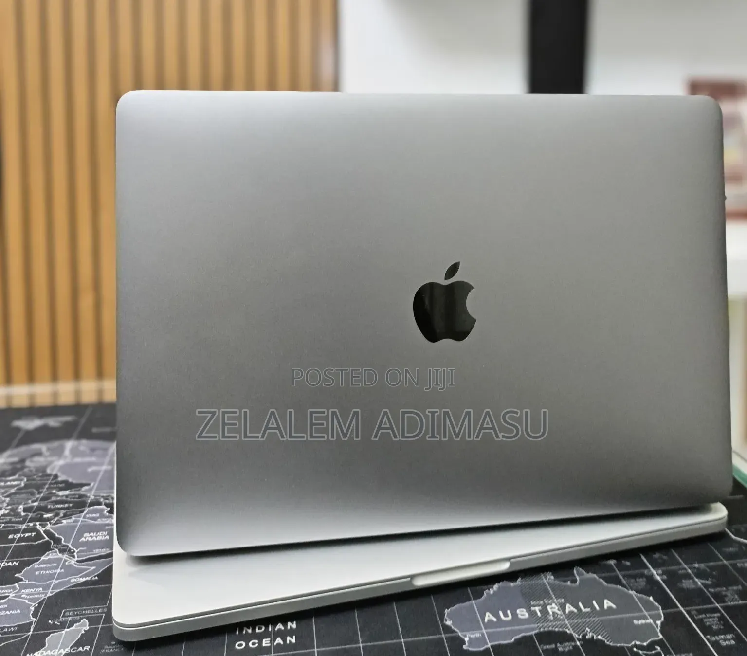 New Laptop Apple MacBook Pro 2017 16GB Intel Core i5 SSD 256GB