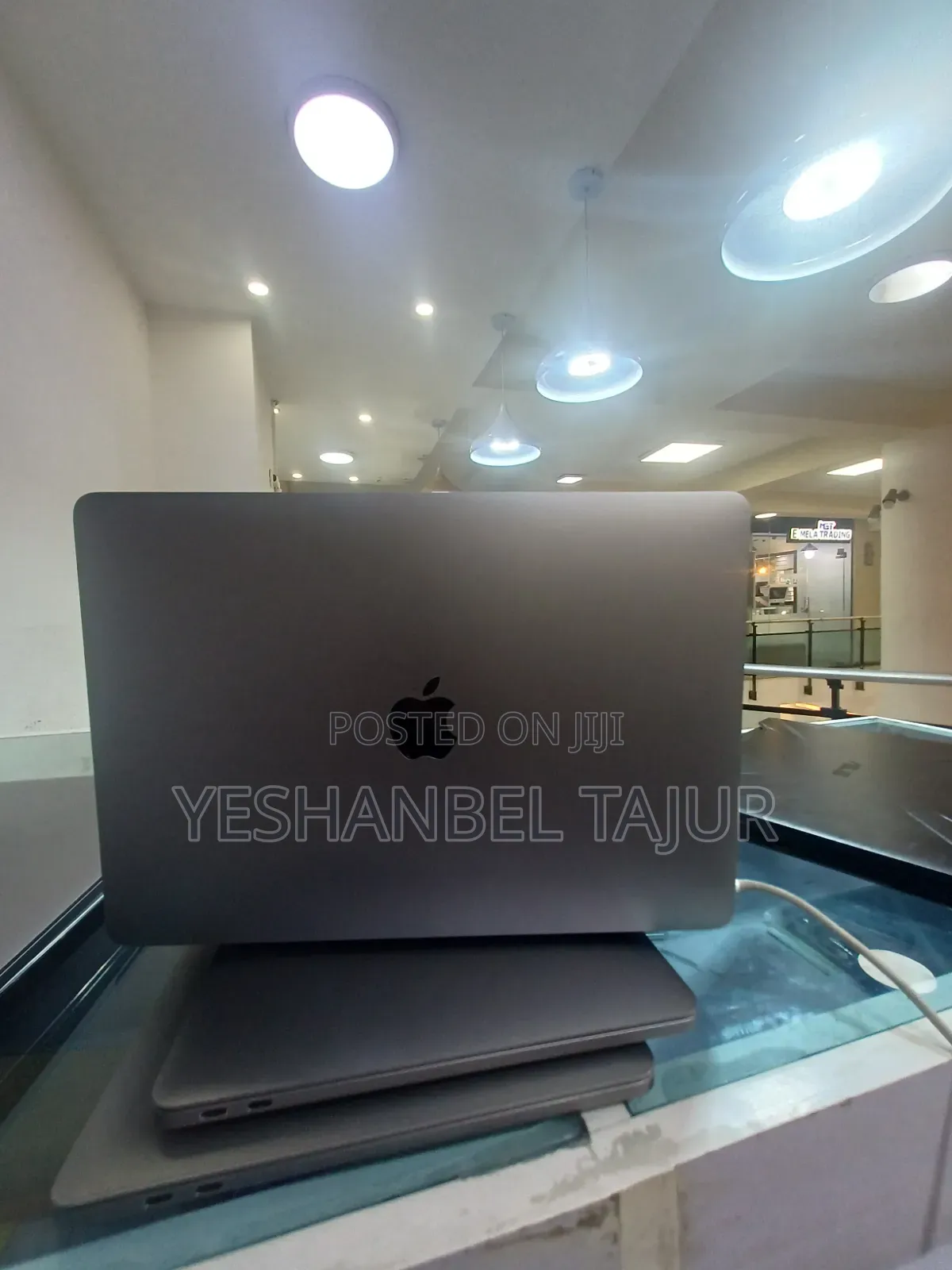 New Laptop Apple MacBook Pro M1 16GB Intel Core i5 SSD 512GB