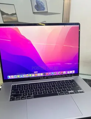New Laptop Apple MacBook Pro 2019 32GB Intel Core i9 SSD 512GB