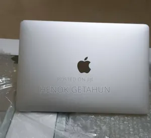 New Laptop Apple MacBook Pro 2017 8GB Intel Core i5 SSD 256GB