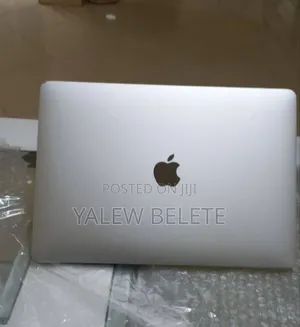 New Laptop Apple MacBook Pro 2017 8GB Intel Core i5 SSD 256GB