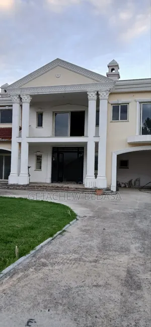 6bdrm House in Ccd, Oromia-Finfinne for sale