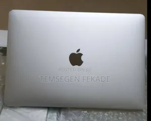 New Laptop Apple MacBook Pro 8GB Intel Core i5 SSD 256GB