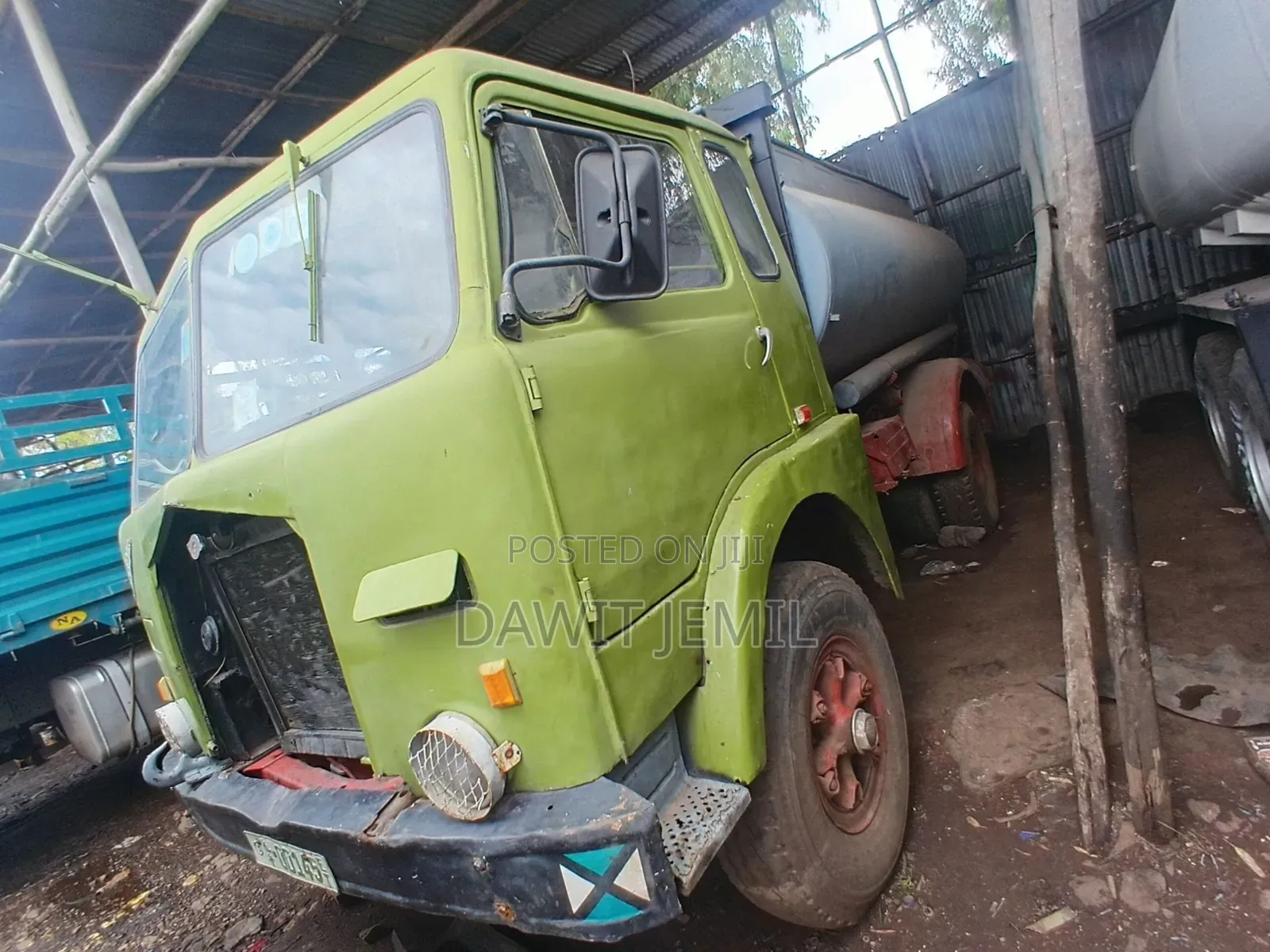 Magirus-Deutz Water Tanker Truck (Classic Heavy Duty)