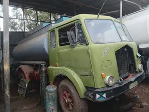 Magirus-Deutz Water Tanker Truck (Classic Heavy Duty)