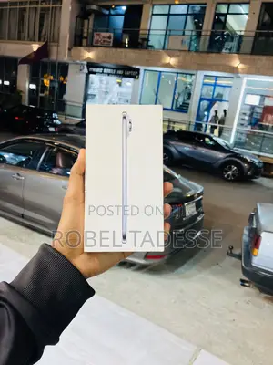 New Apple iPhone Air 256 GB
