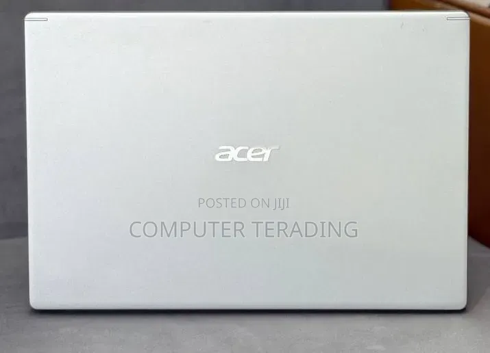 New Laptop Acer Aspire 3 8GB AMD Ryzen 3 SSD 256GB