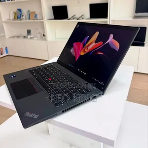 New Laptop Lenovo ThinkPad T14 8GB Intel Core i7 SSD 512GB