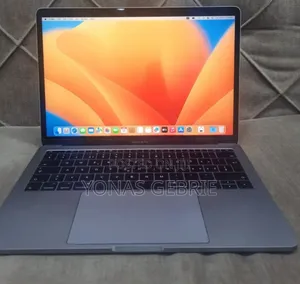 New Laptop Apple MacBook 16GB Intel Core i5 SSD 512GB
