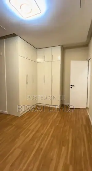 3bdrm Apartment in መገናኛ አምቼ, Bole for sale
