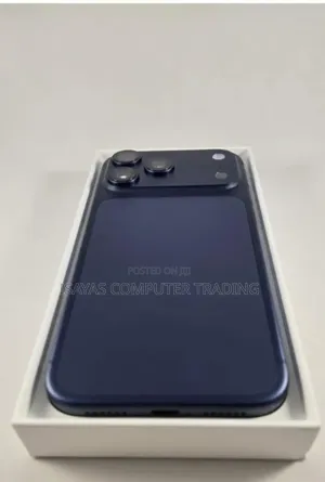 New Apple iPhone 17 Pro Max 256 GB Blue