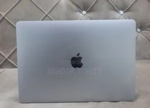 New Laptop Apple MacBook Pro 2017 16GB Intel Core i5 SSD 512GB