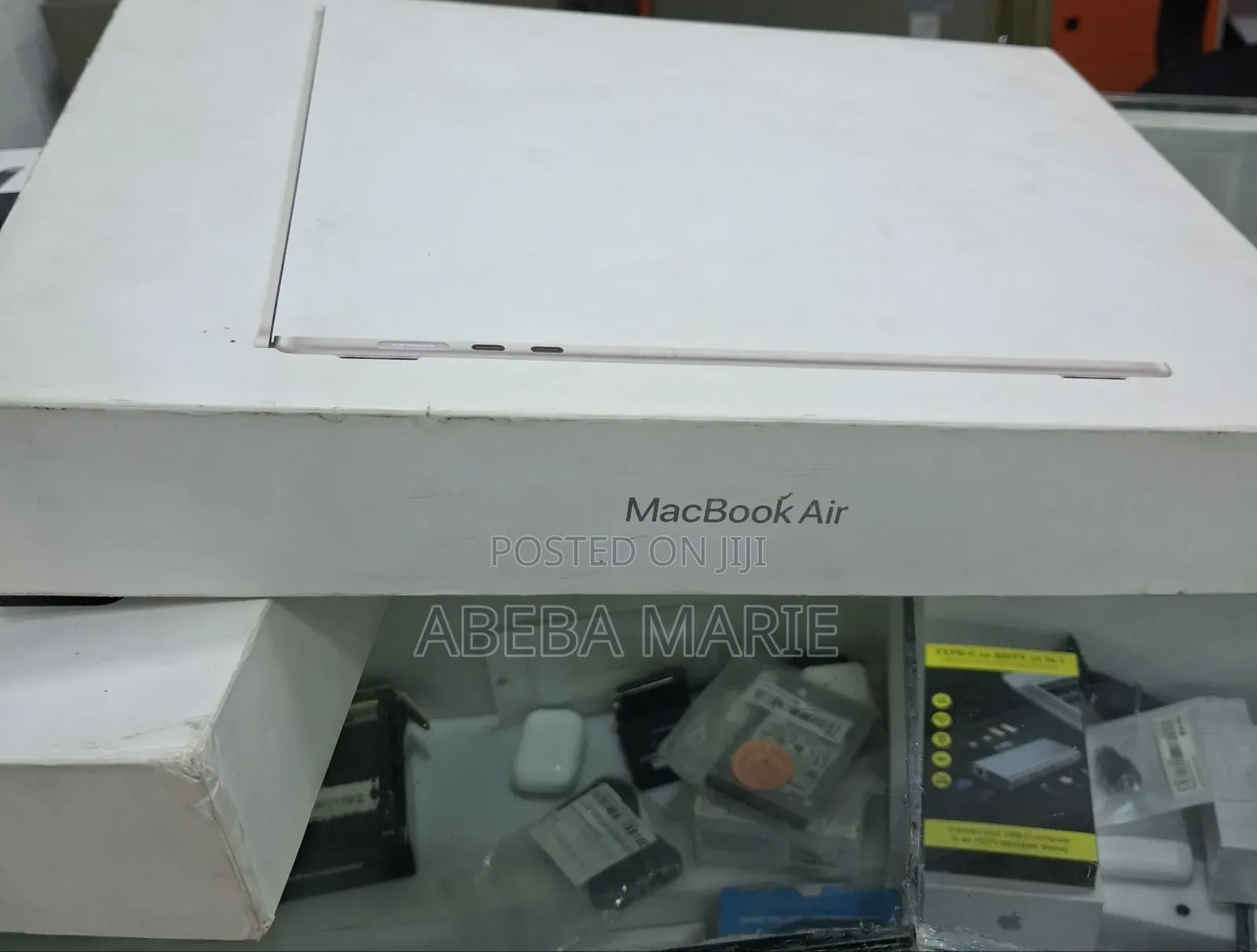 New Laptop Apple MacBook Air 2024 M3 15-inch 24GB Apple M3 SSD 512GB