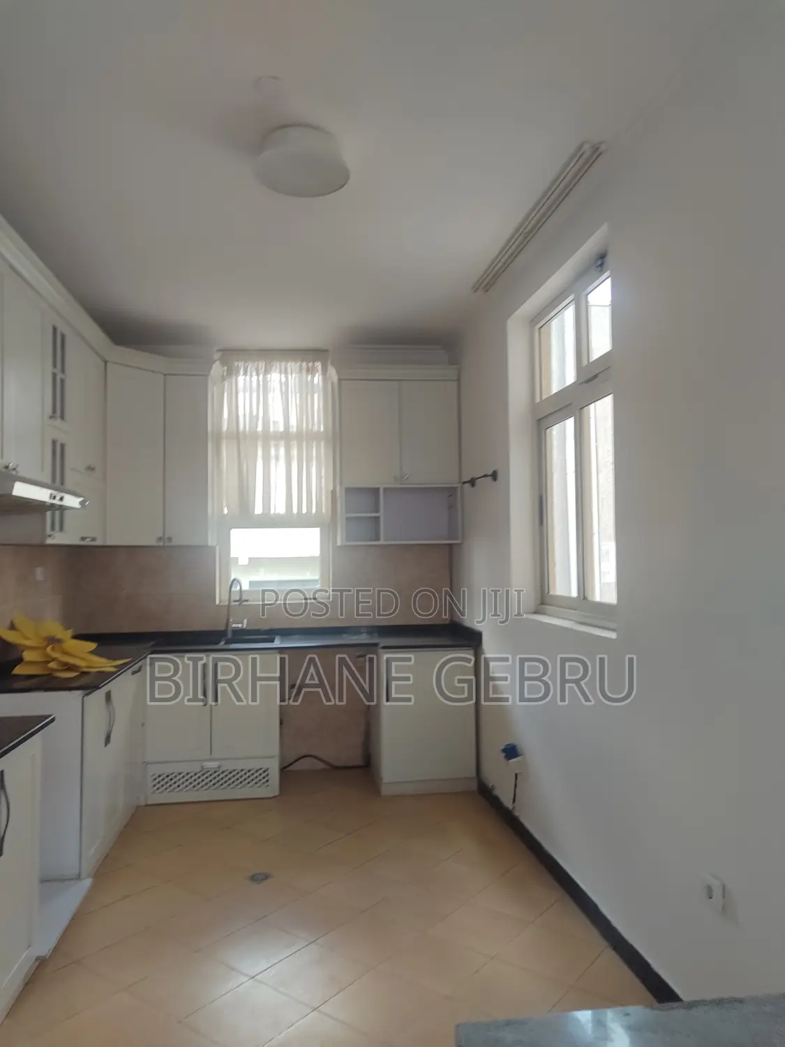 5bdrm House in G+3 House, Bole for rent