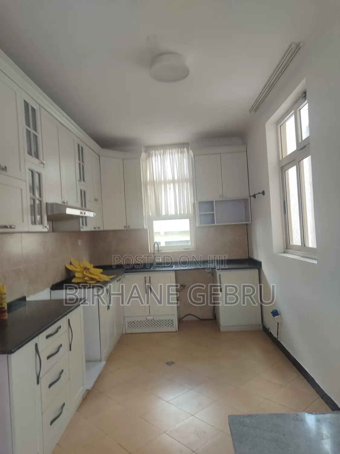 5bdrm House in G+3 House, Bole for rent