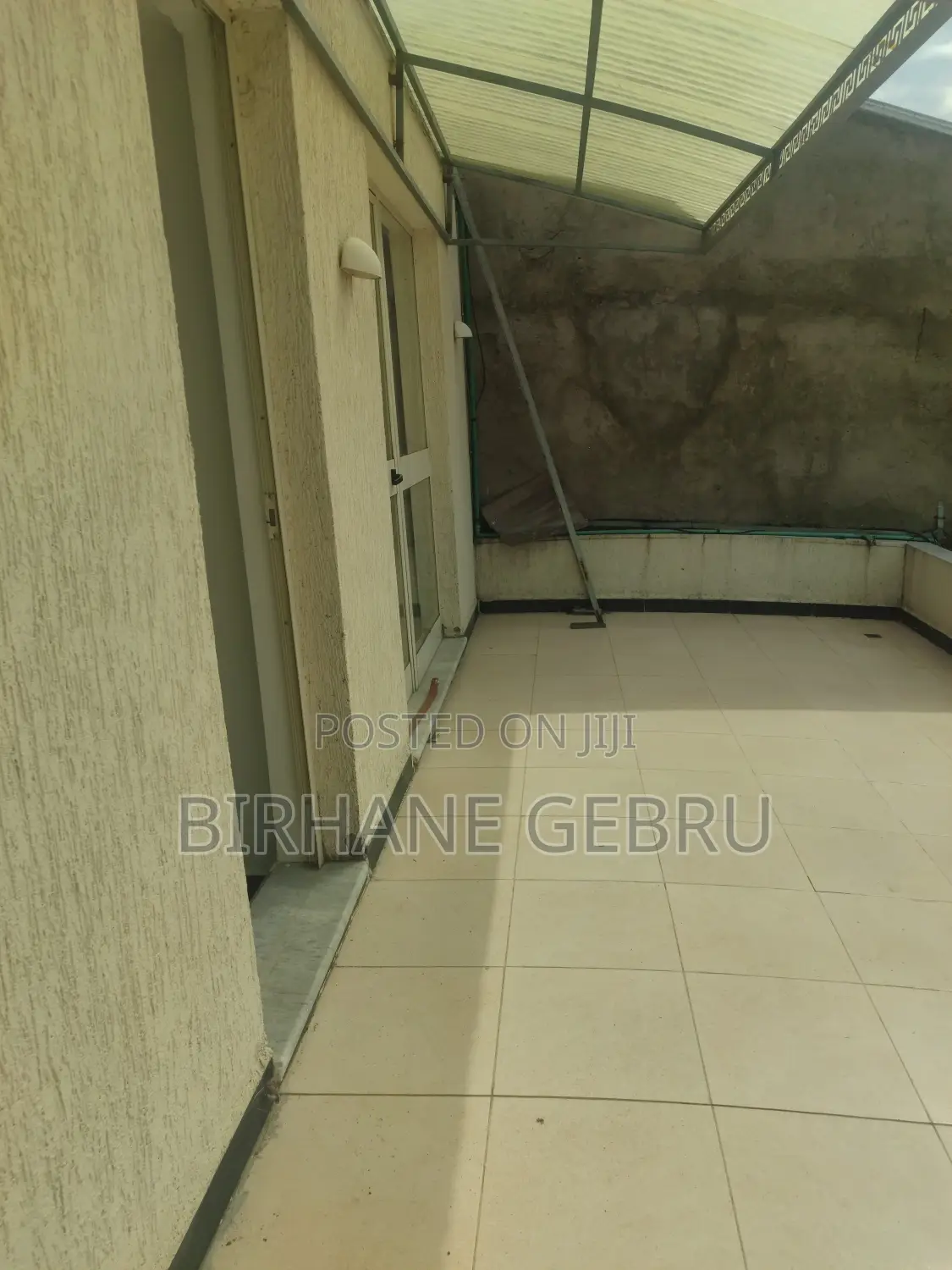 5bdrm House in G+3 House, Bole for rent