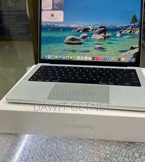 New Laptop Apple MacBook Air 2024 M3 13-inch 24GB Apple M3 SSD 512GB