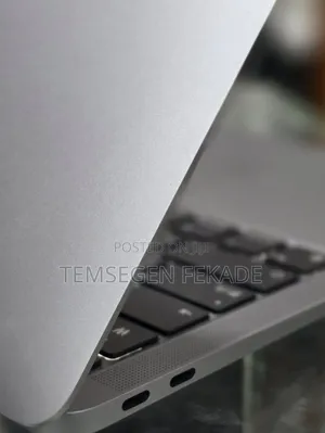 New Laptop Apple MacBook Air 2020 M1 16GB Apple M1 SSD 256GB