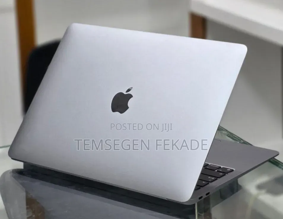 New Laptop Apple MacBook Air 2020 M1 16GB Apple M1 SSD 256GB
