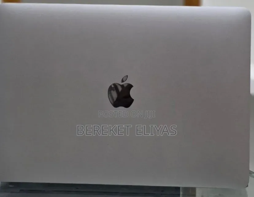New Laptop Apple MacBook Air 2020 M1 8GB Apple M1 SSD 256GB